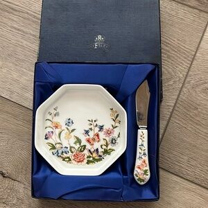 Aynsley Bone China Butter dish and Spreader.
